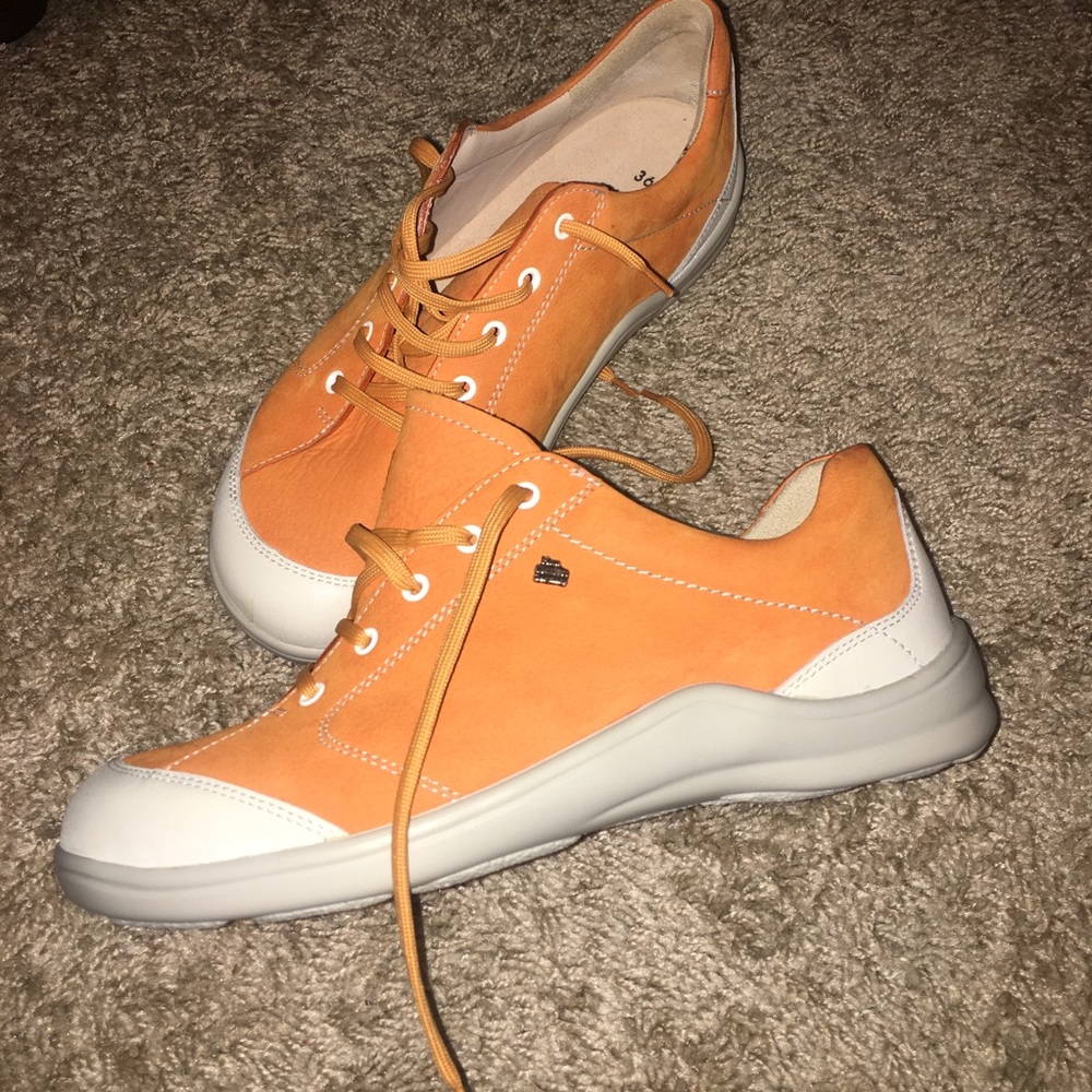 New Finn comfort tennis shoes orange size 36